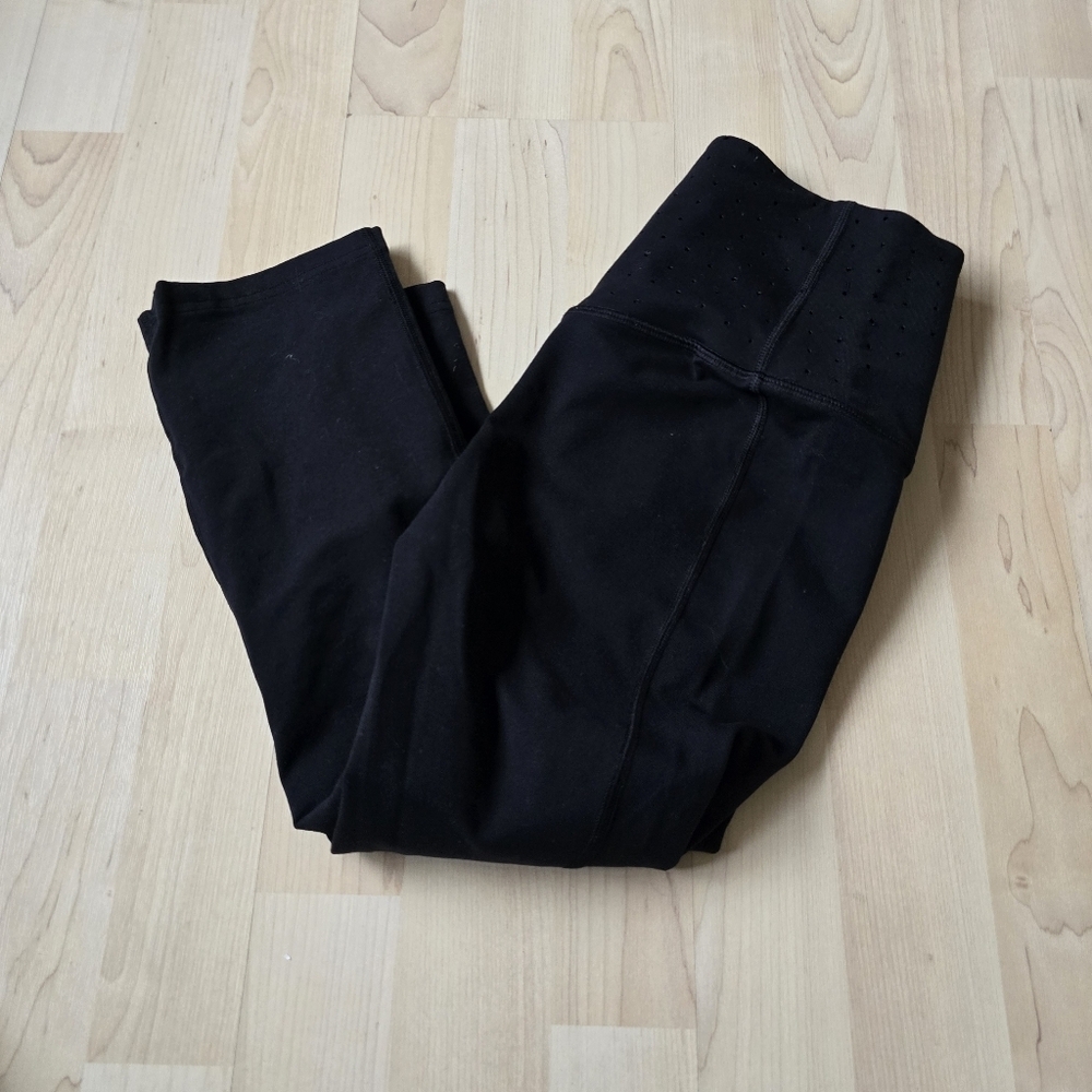 Nike Dri-Fit Cropped Leggings Size Medium